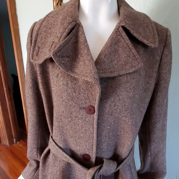 Coat designer name tag missing - Picture 5 of 5